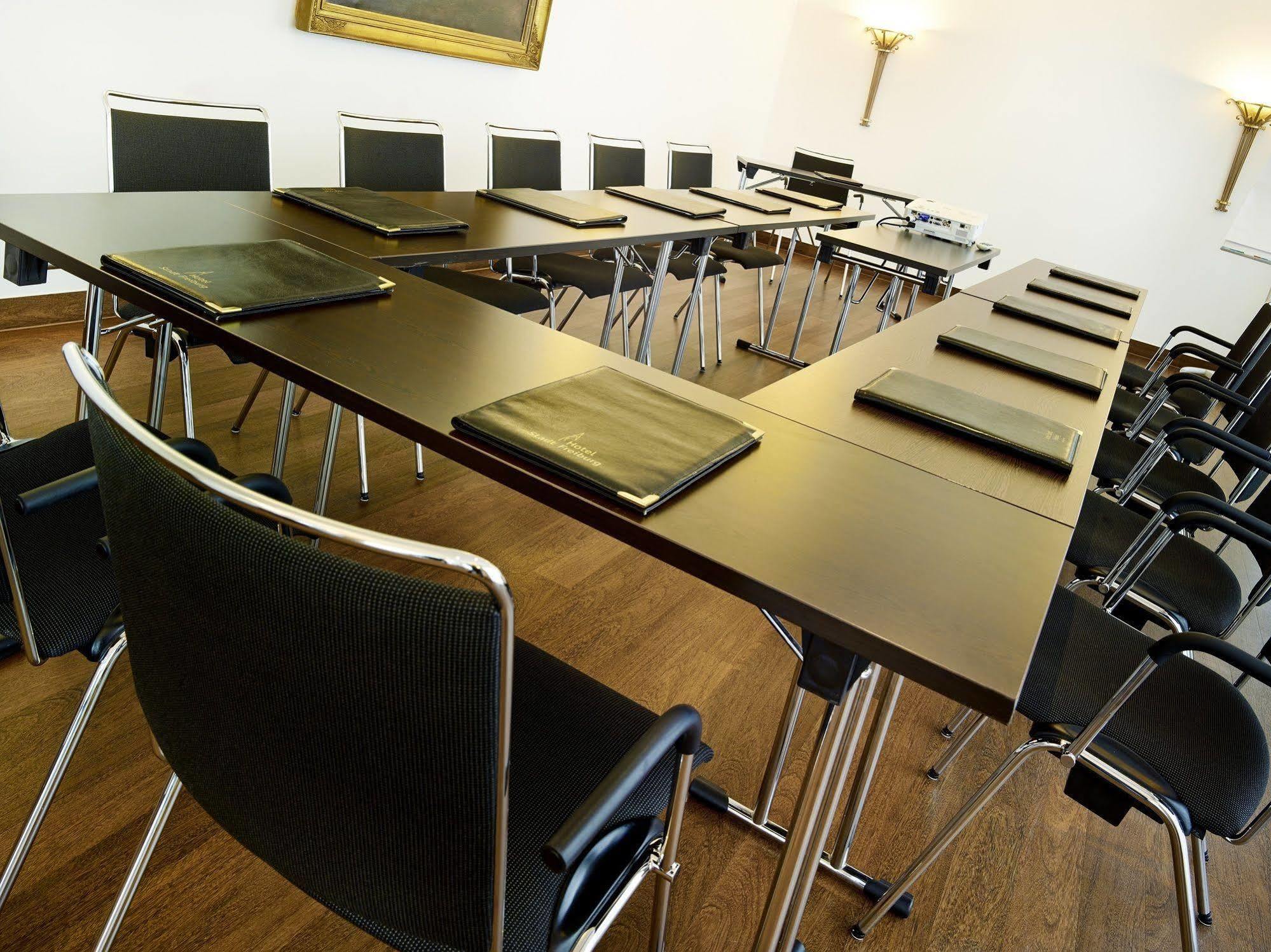 Stadt Hotel 4*
